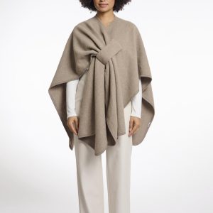 Rino & Pelle Woven cape