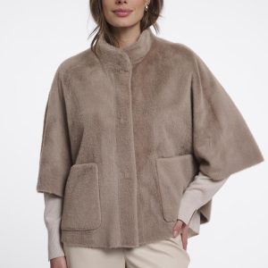 Rino & Pelle Faux fur cape